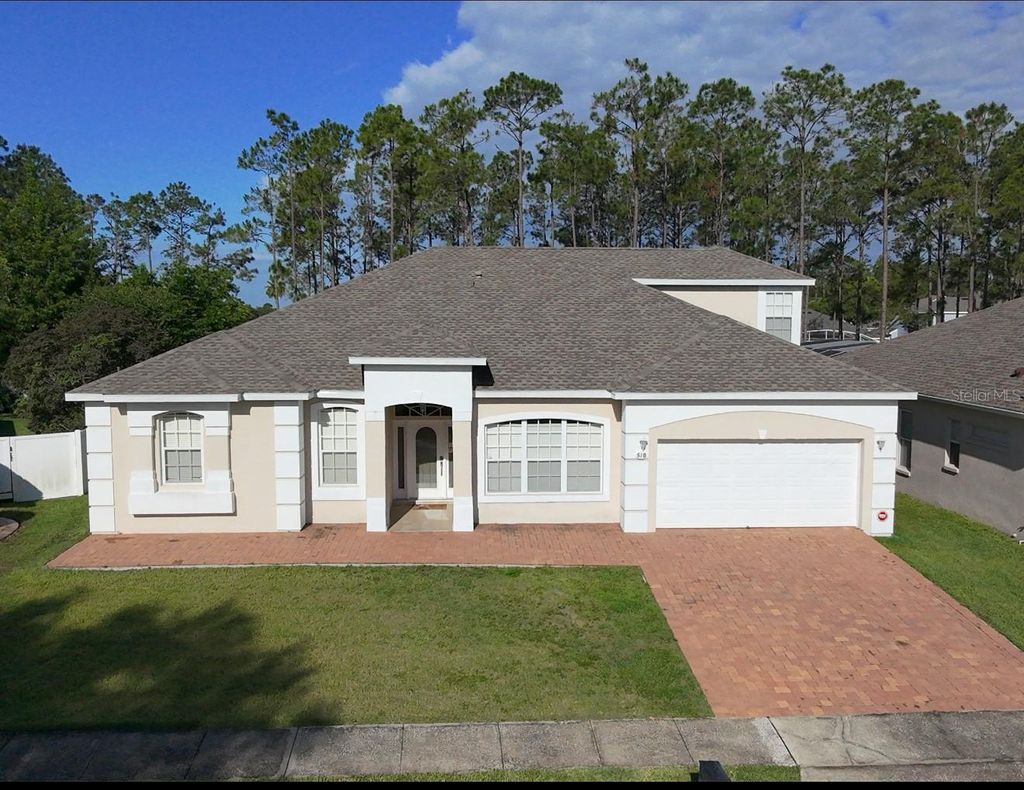 Photo of 518 Brighton Drive, Davenport, FL 33897 (MLS # S5127297)