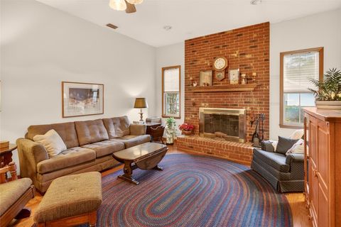 Tiny photo for 5174 NE 7th Place, Ocala, FL 34470 (MLS # OM725054)