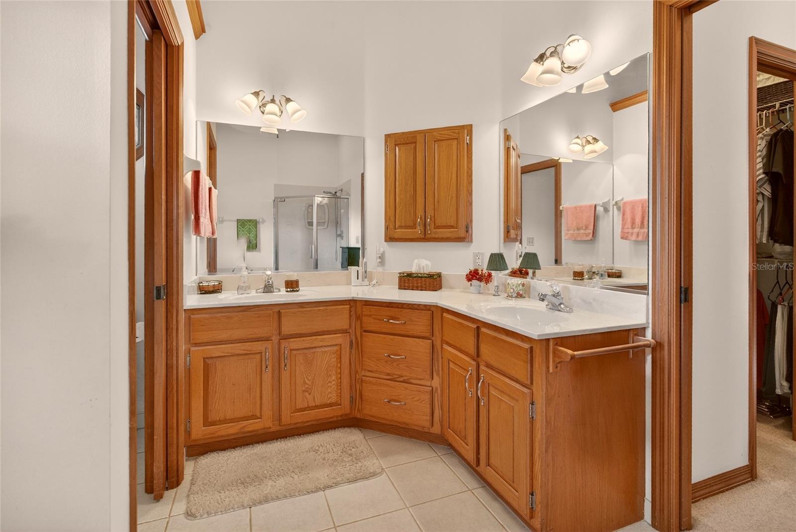 HUNTERS TRACE - Residential