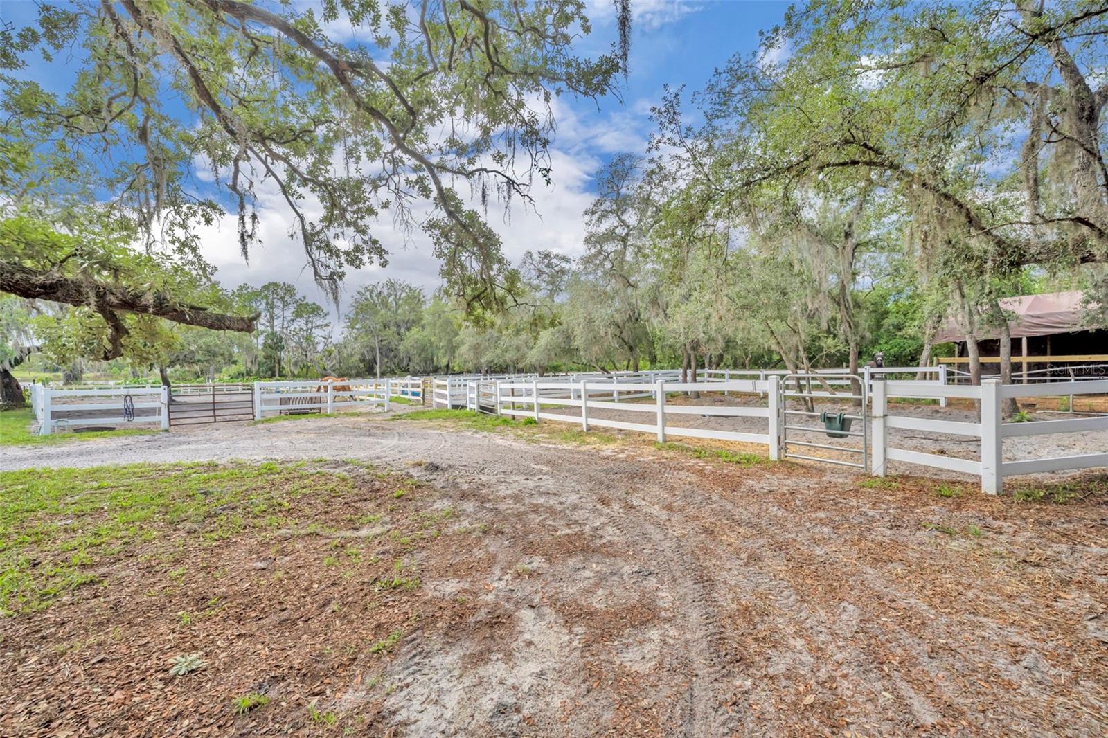 ACREAGE & UNREC - Residential