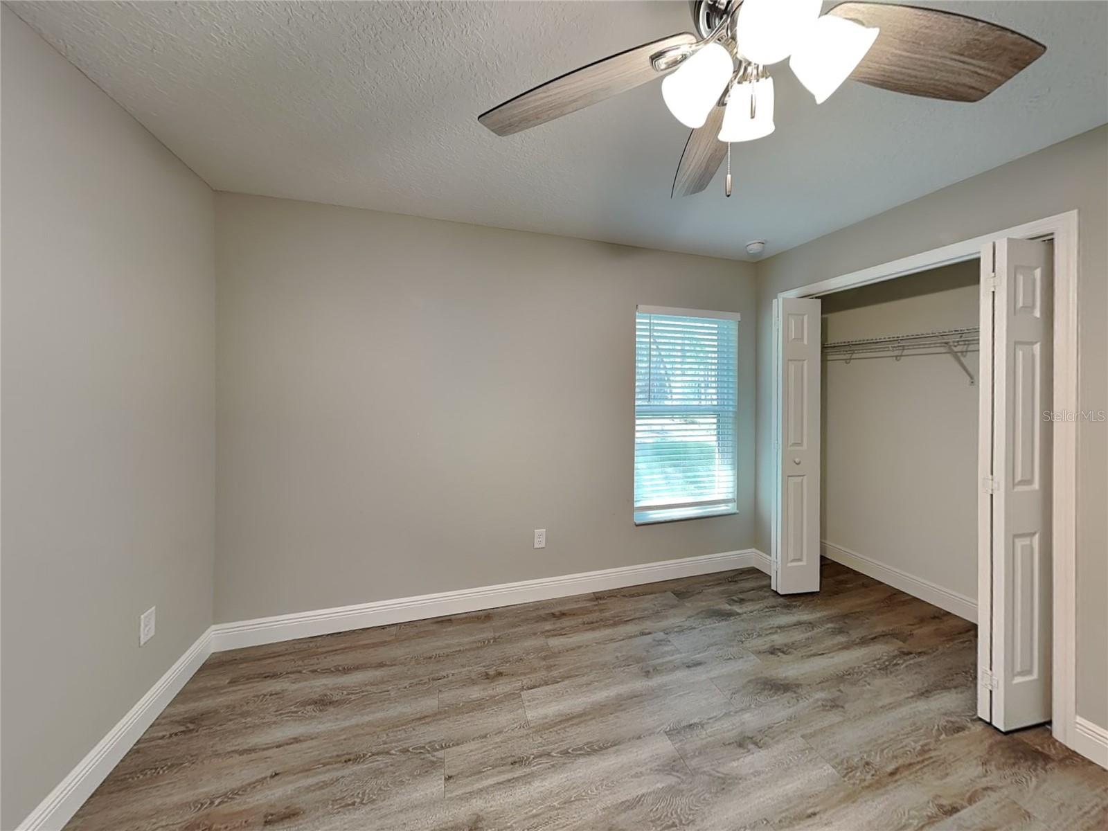 CITRUS SPGS UNIT 04 - Residential Lease