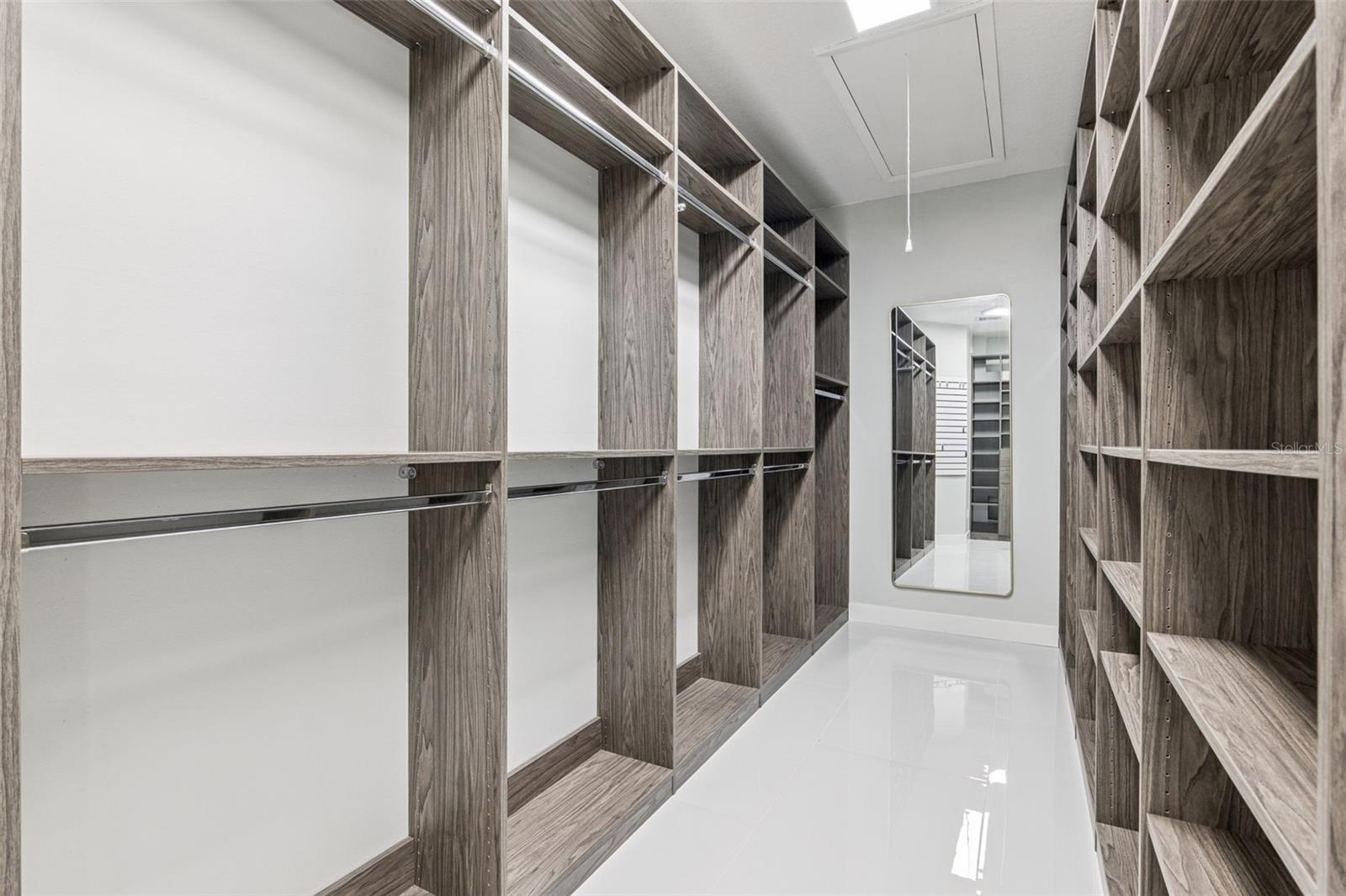 J L HILLS LITTLE BEAR LAKE SUB - Residential