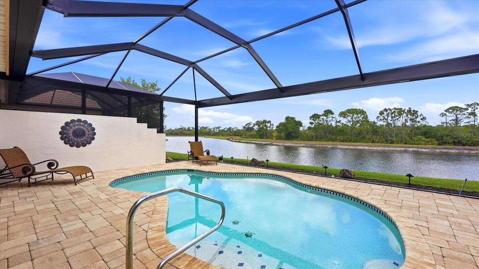 RIVERWOOD - Residential