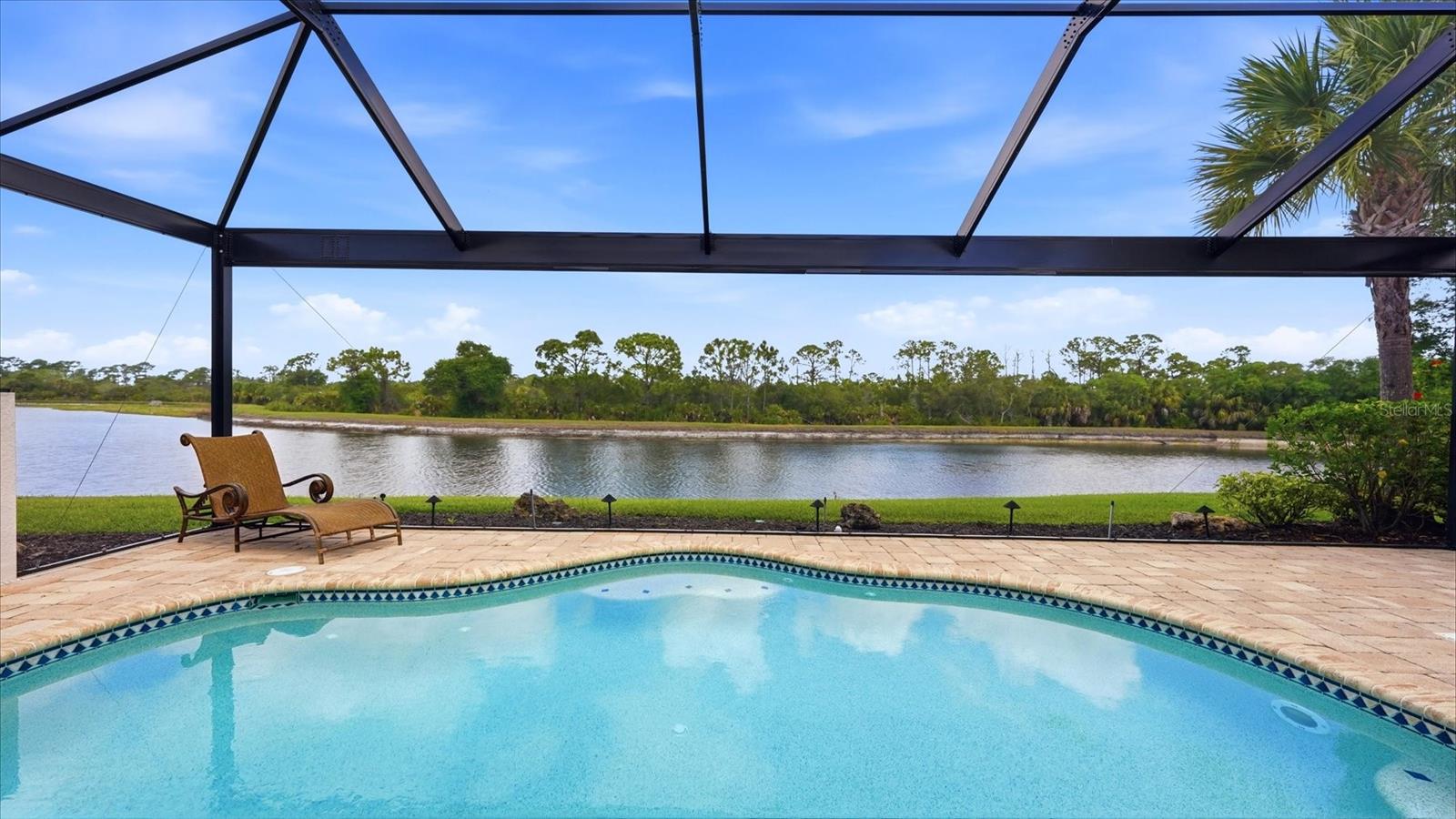 RIVERWOOD - Residential