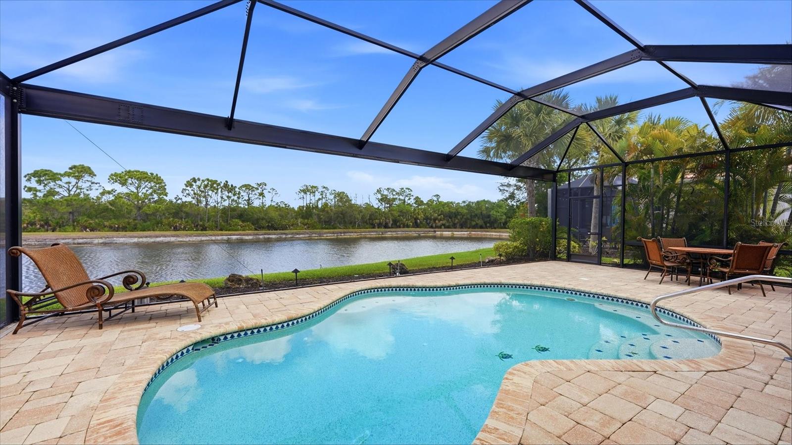 RIVERWOOD - Residential