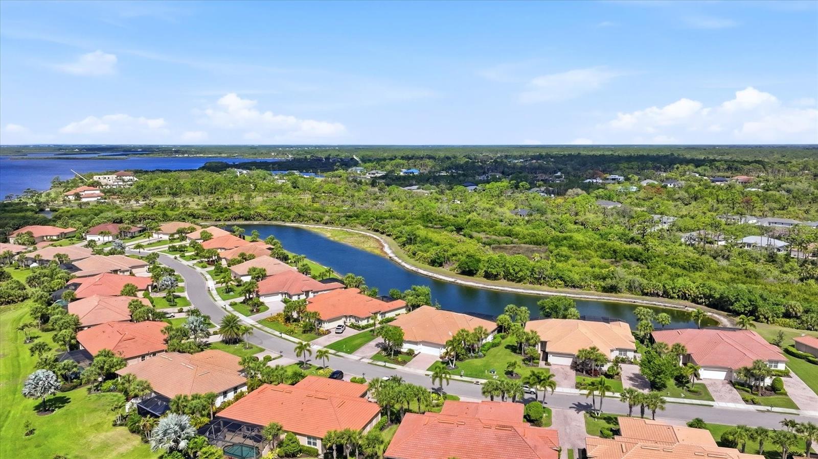 RIVERWOOD - Residential