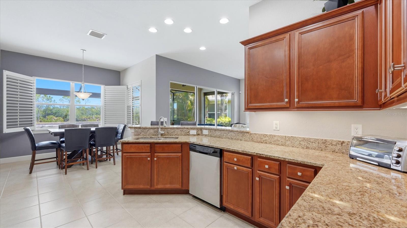 RIVERWOOD - Residential