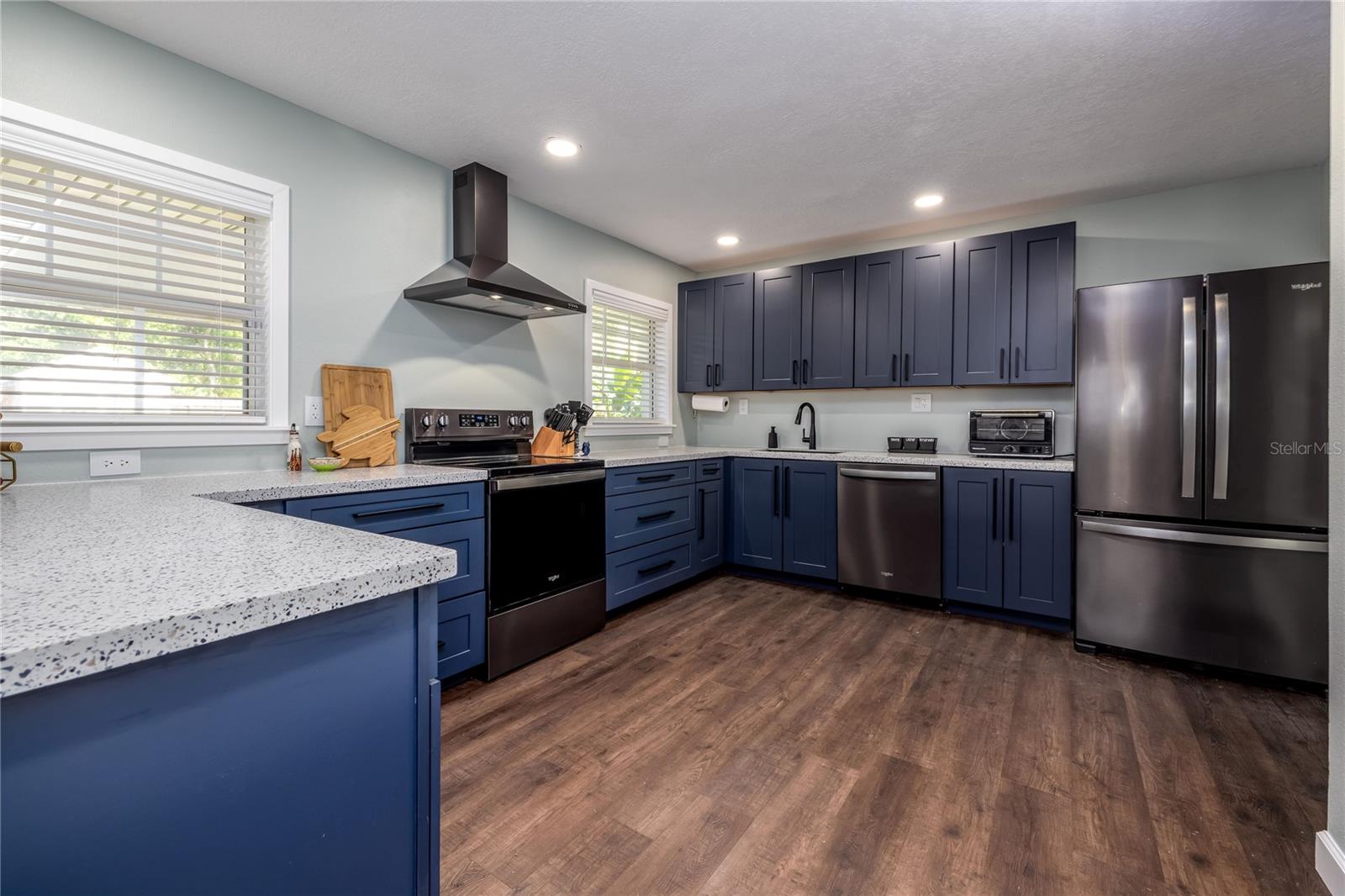 ROSE COURT - Residential