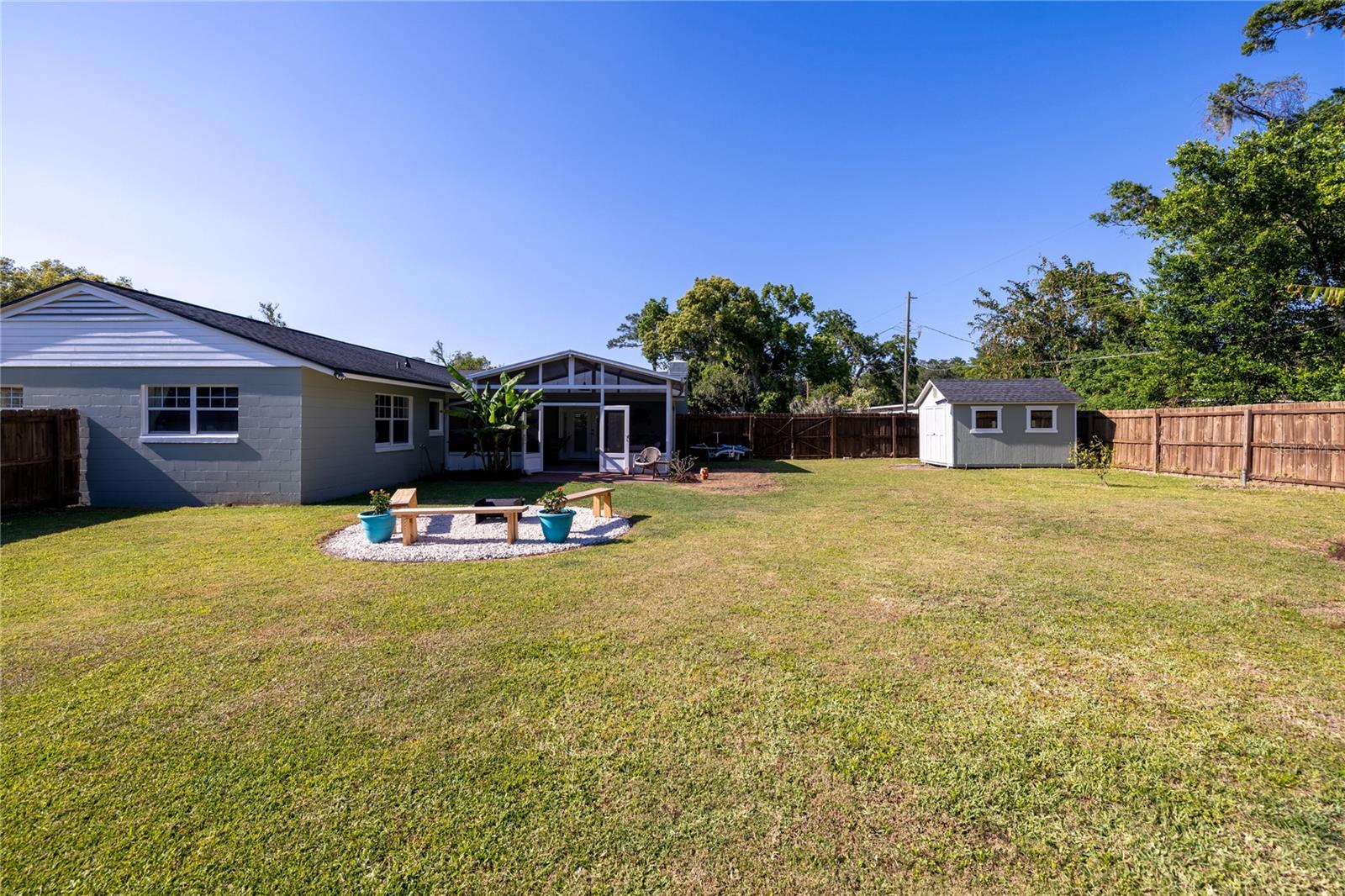 ROSE COURT - Residential