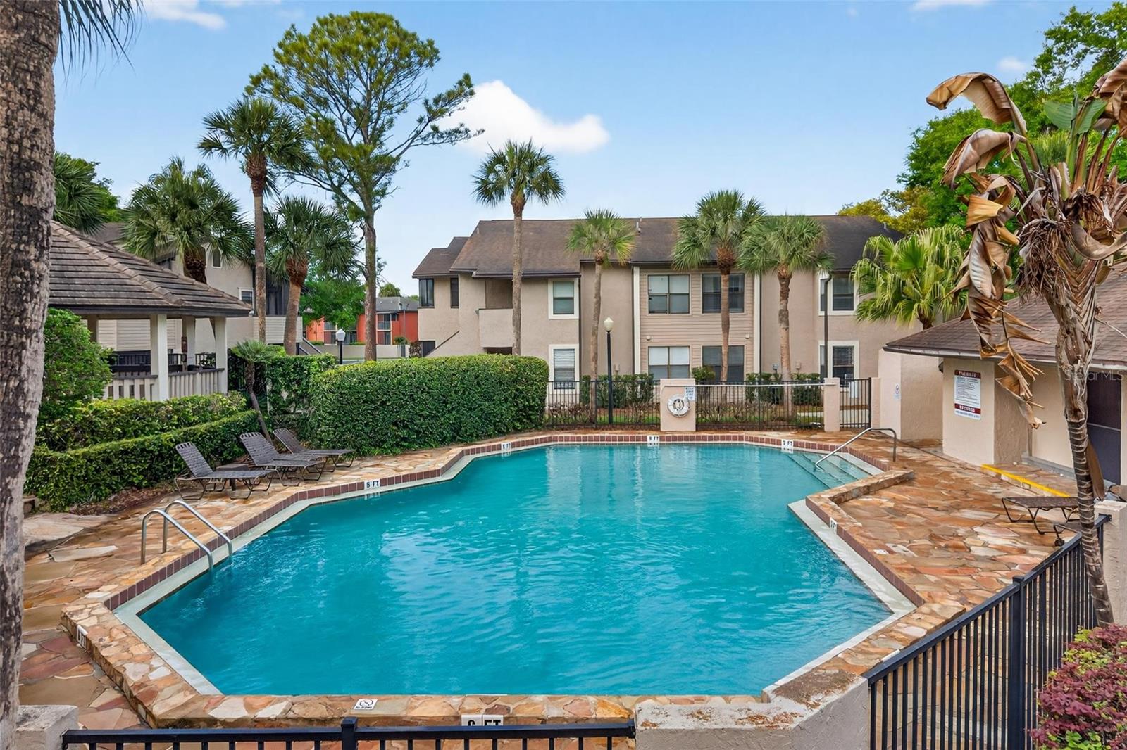 PARKVIEW VILLAGE CONDOMINIUM - Residential