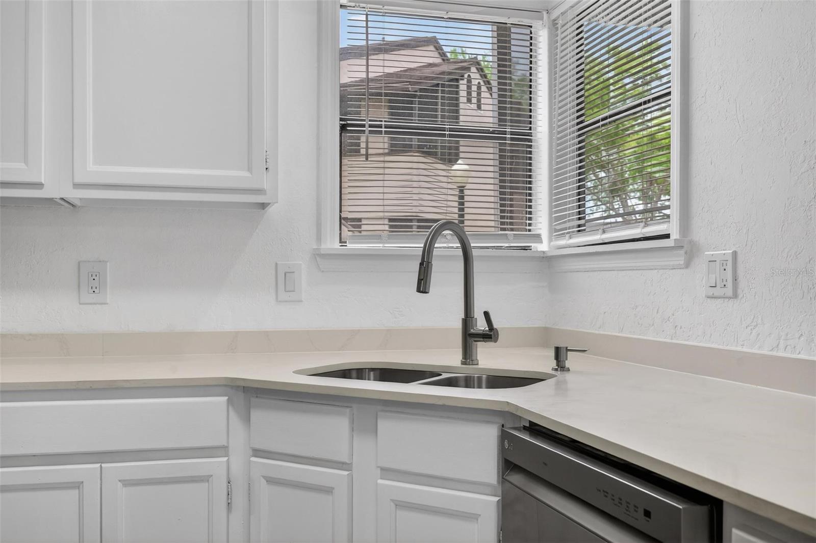 PARKVIEW VILLAGE CONDOMINIUM - Residential