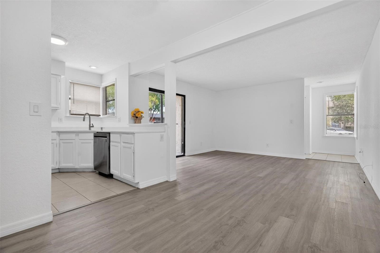 PARKVIEW VILLAGE CONDOMINIUM - Residential