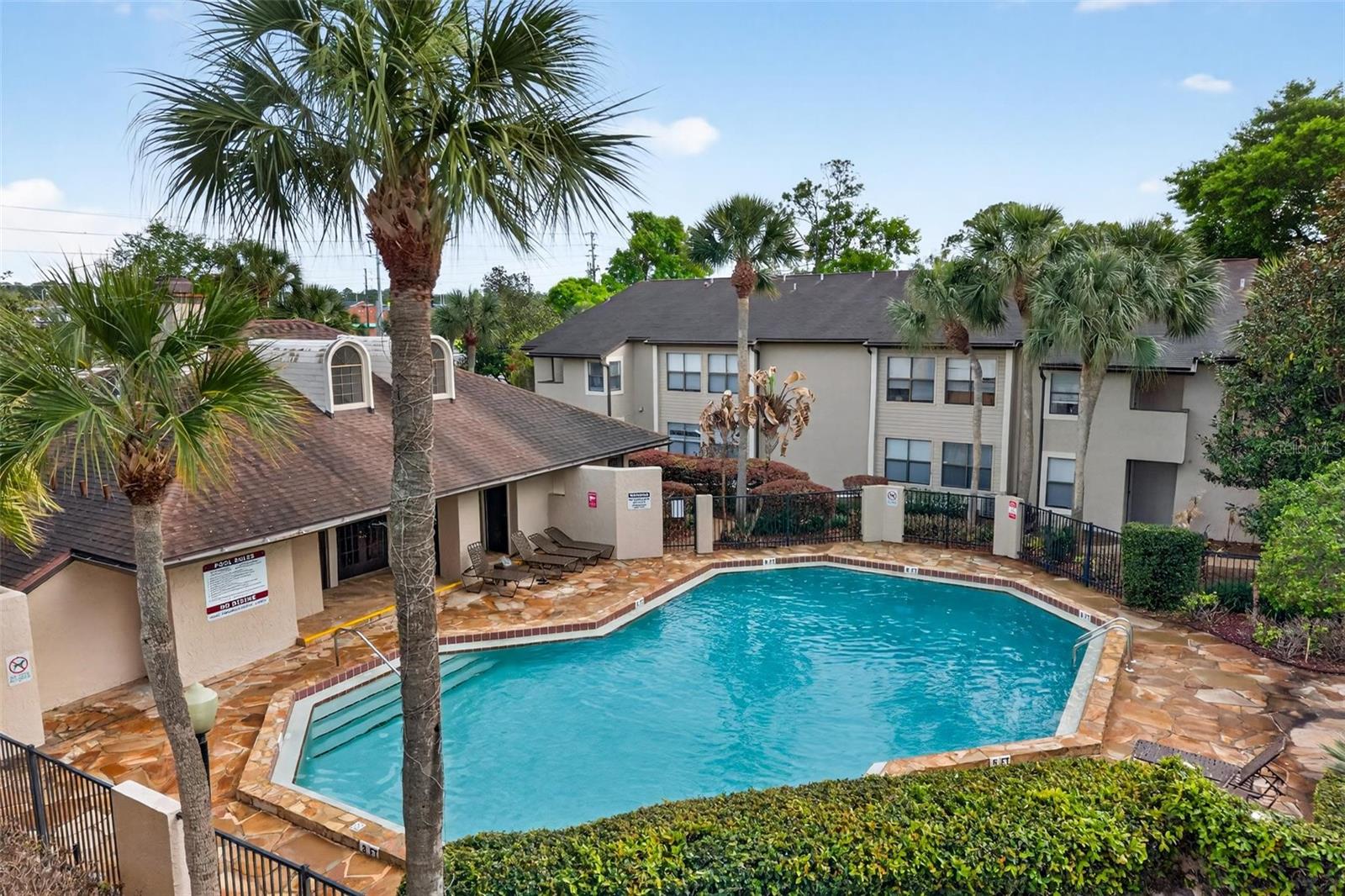 PARKVIEW VILLAGE CONDOMINIUM - Residential