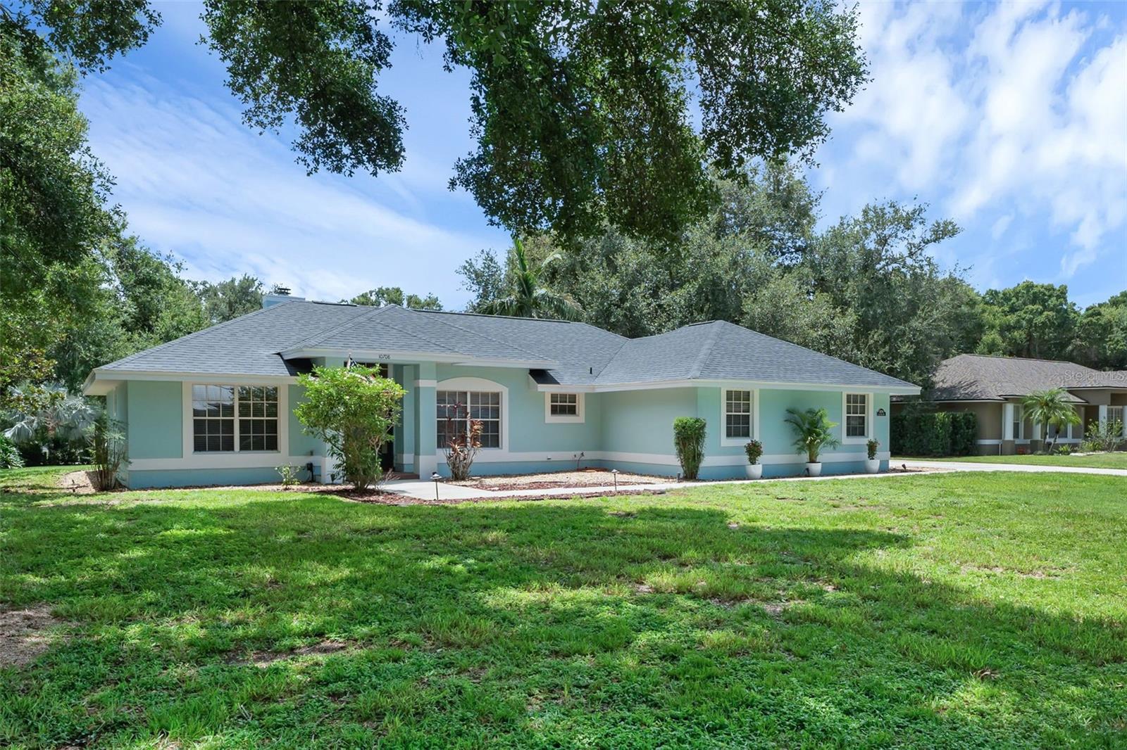 10708 LAKE HILL DRIVE