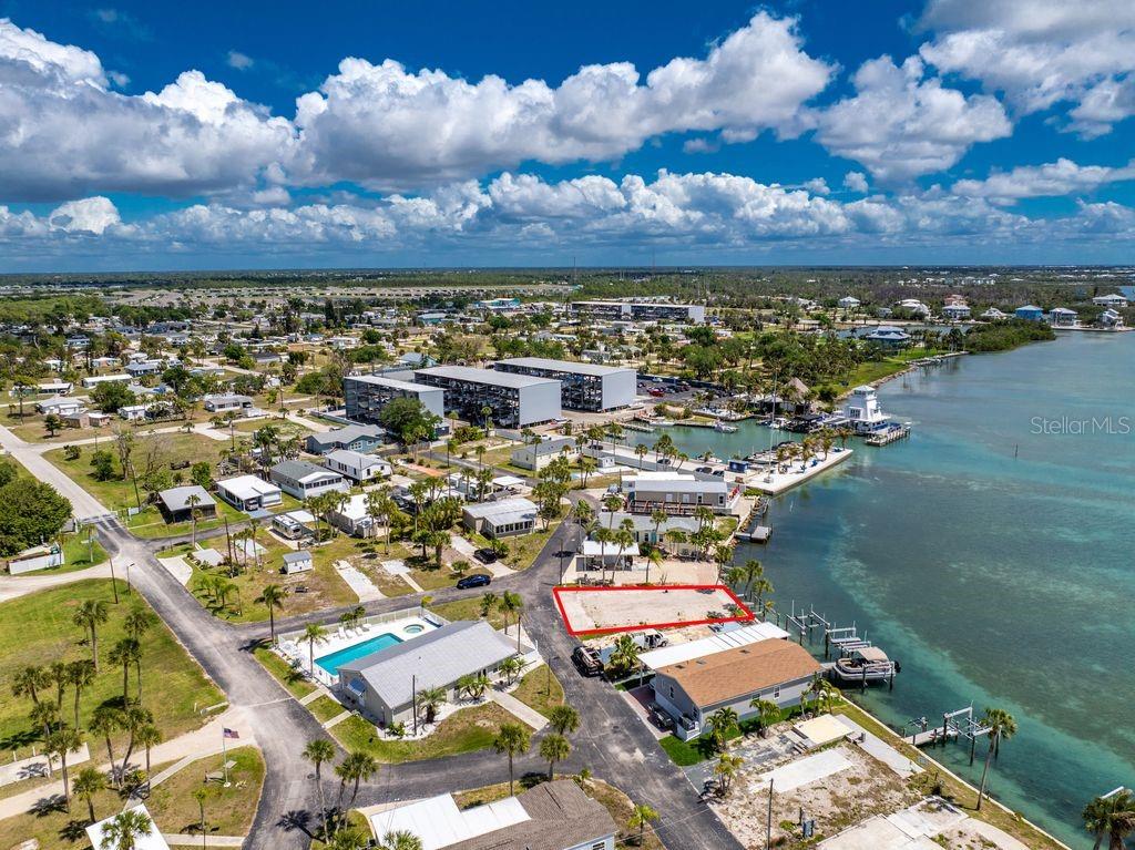 PARK POINTE MOB HME VLGE - Land