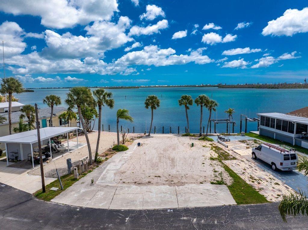 PARK POINTE MOB HME VLGE - Land