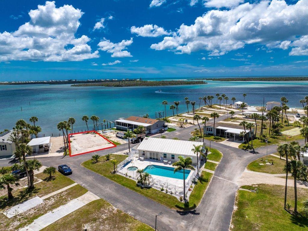 PARK POINTE MOB HME VLGE - Land