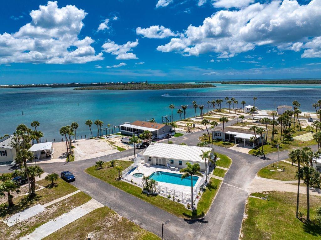 PARK POINTE MOB HME VLGE - Land