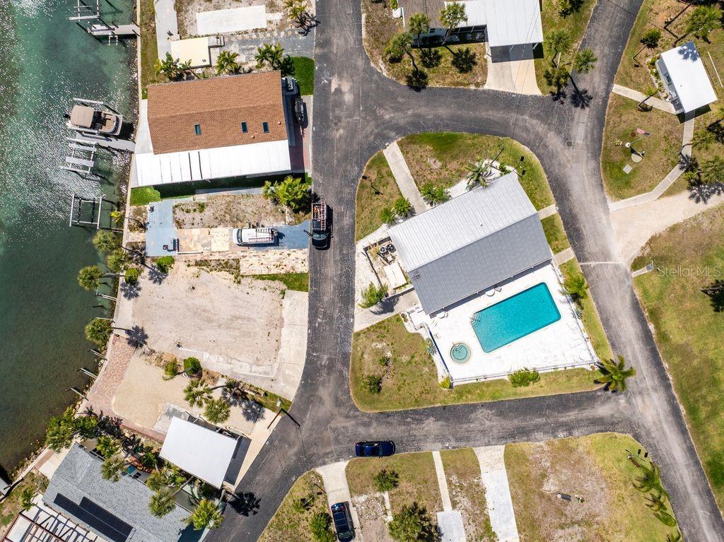 7500 PARK POINTE DRIVE 24