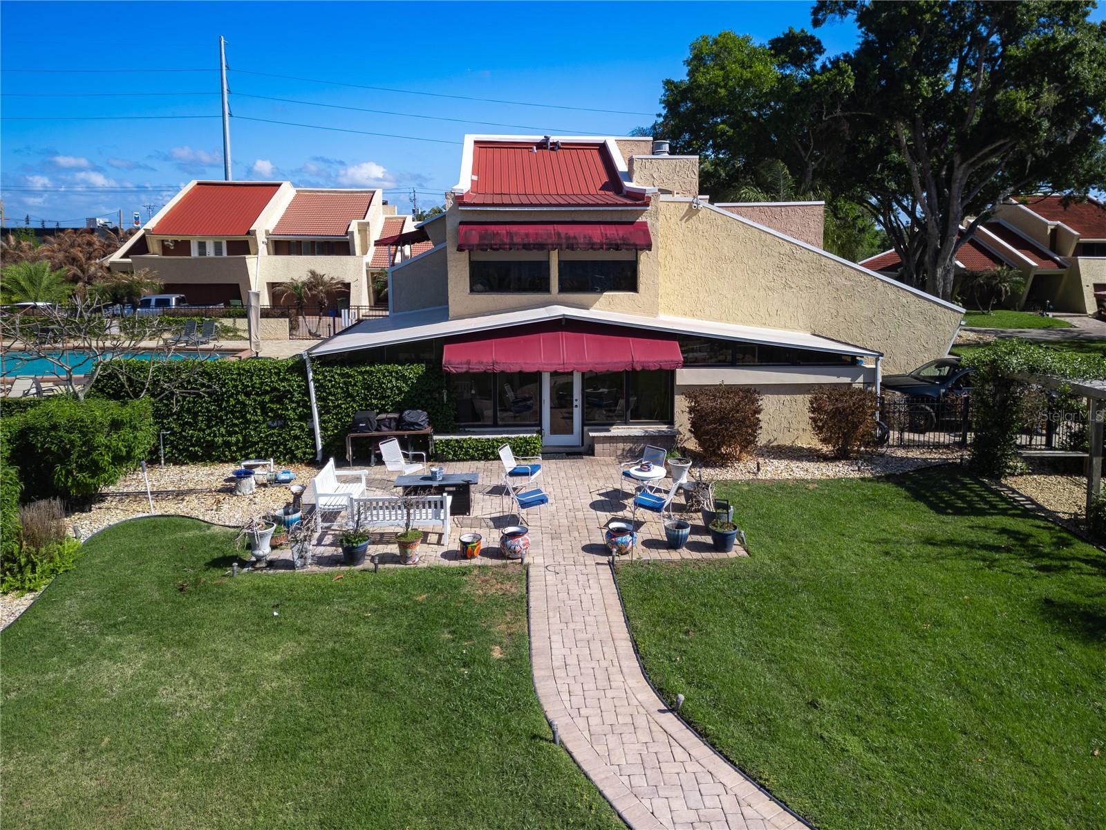 CASARENA ON THE LAKES - Residential