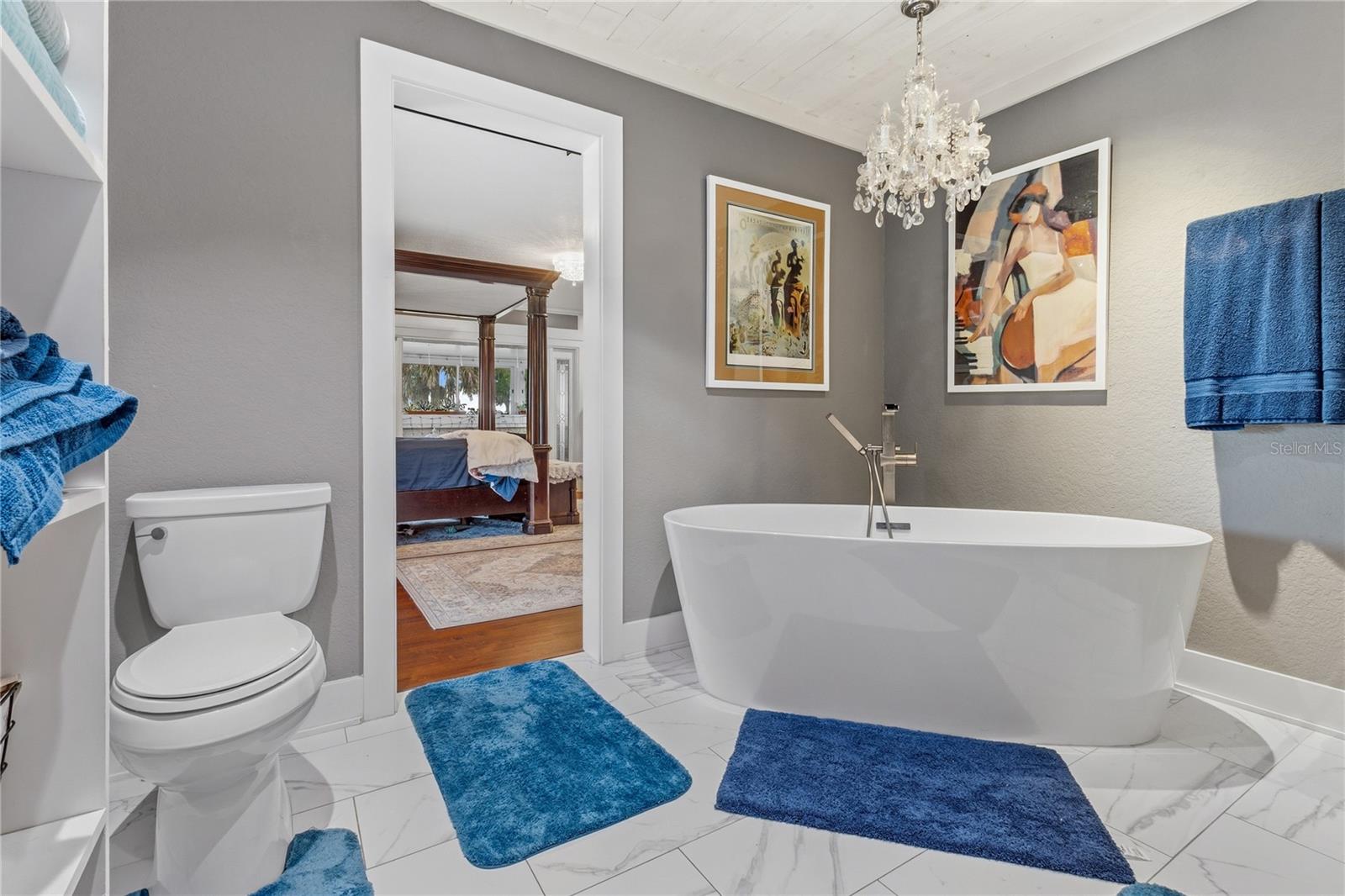 CASARENA ON THE LAKES - Residential