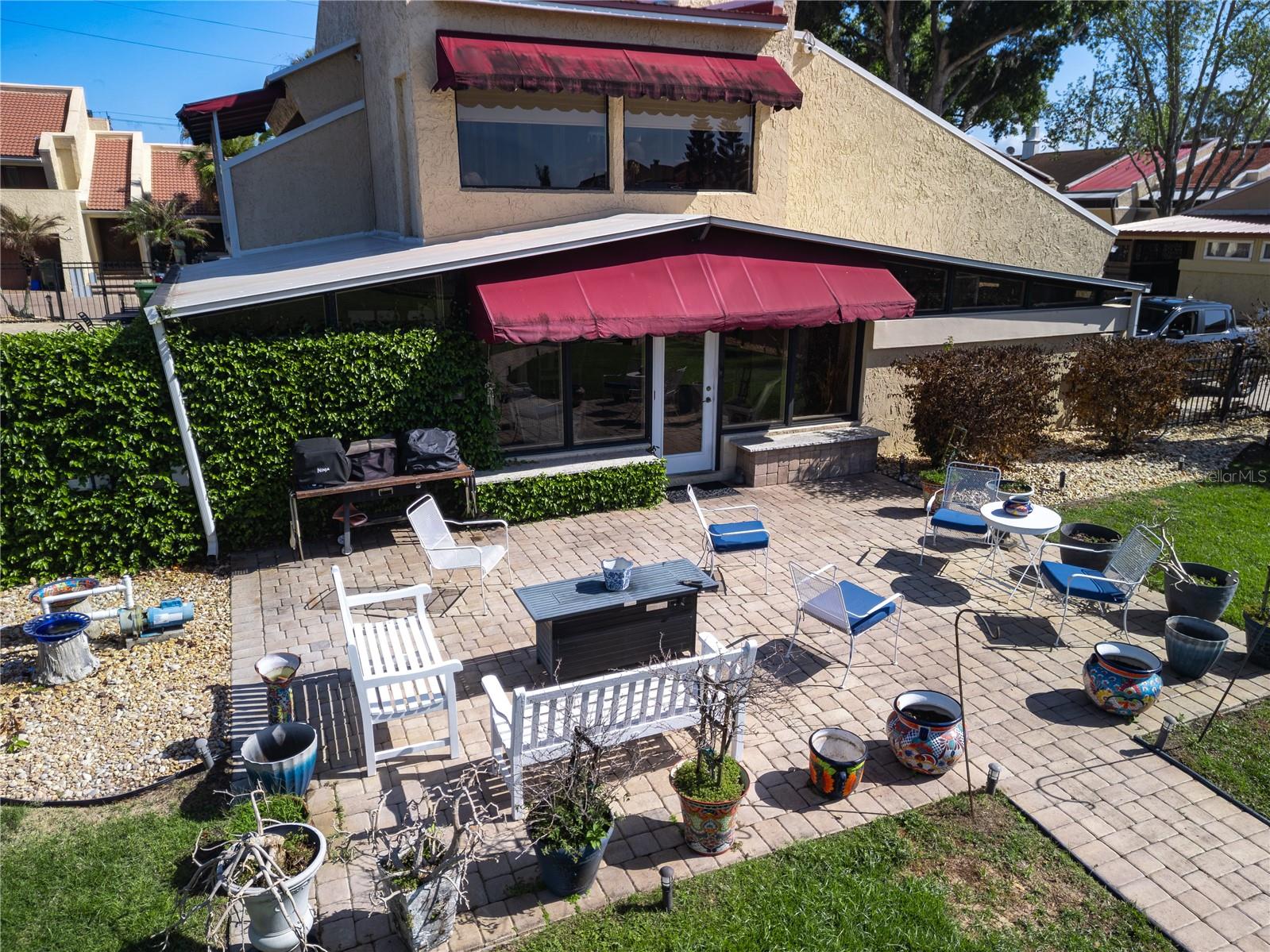 CASARENA ON THE LAKES - Residential