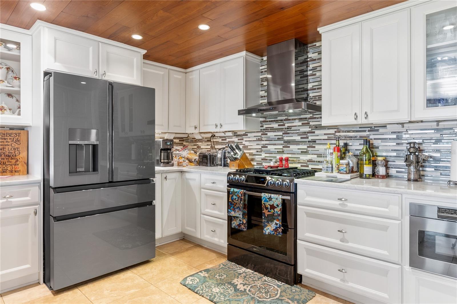 CASARENA ON THE LAKES - Residential