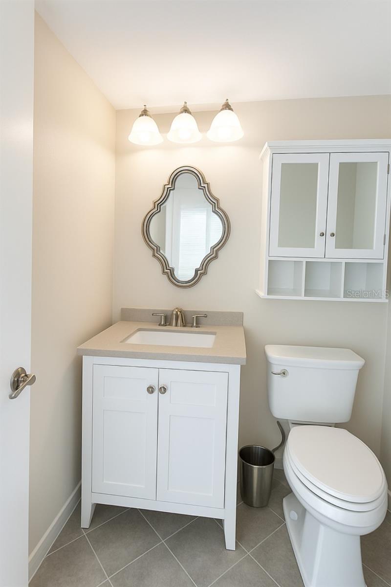 SIESTA HARBOR II - Residential