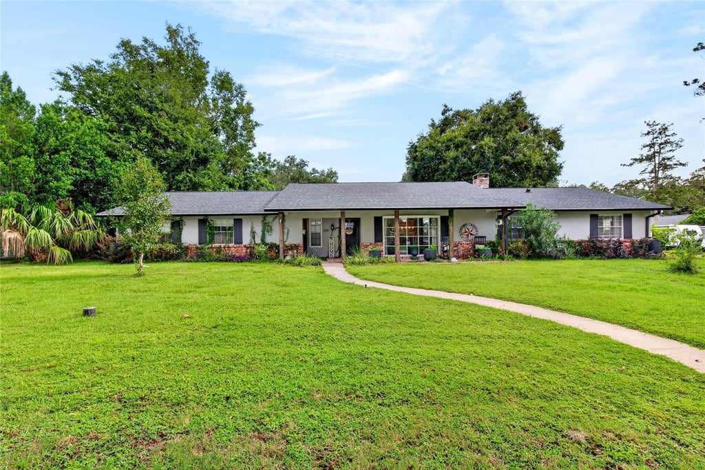 Photo of 2150 NE 8th Street, Ocala, FL 34470 (MLS # O6439671)