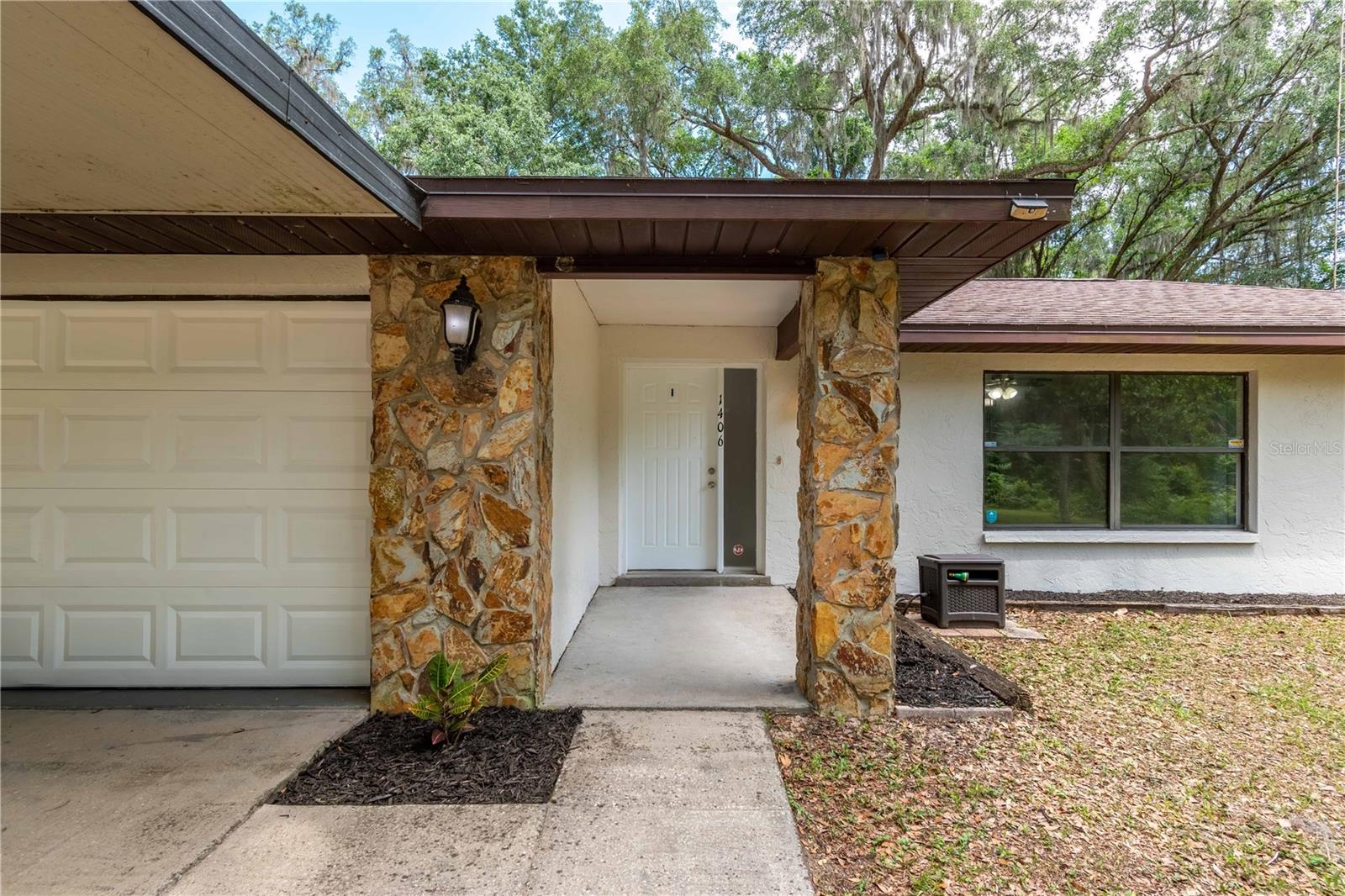 1406 SE WACAHOOTA ROAD