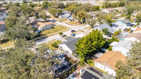 A home in PALM HARBOR