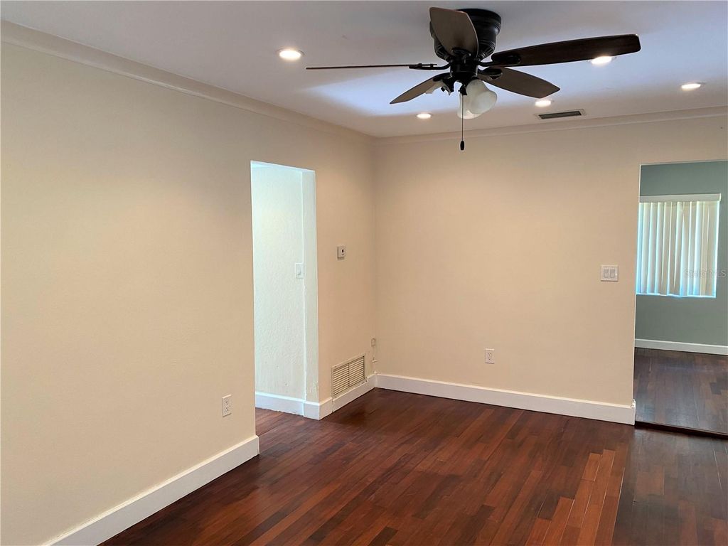 Photo of 19 W King Street, Orlando, FL 32804 (MLS # O6377272)