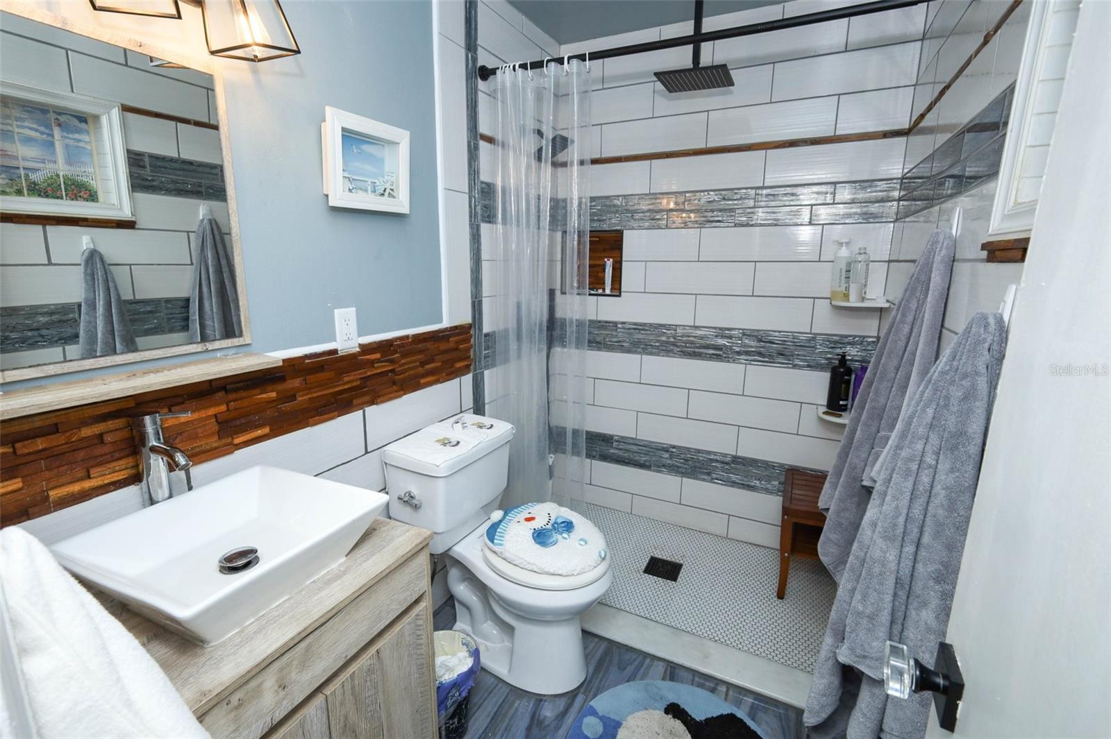 LAKE WAYMAN HEIGHTS - Residential