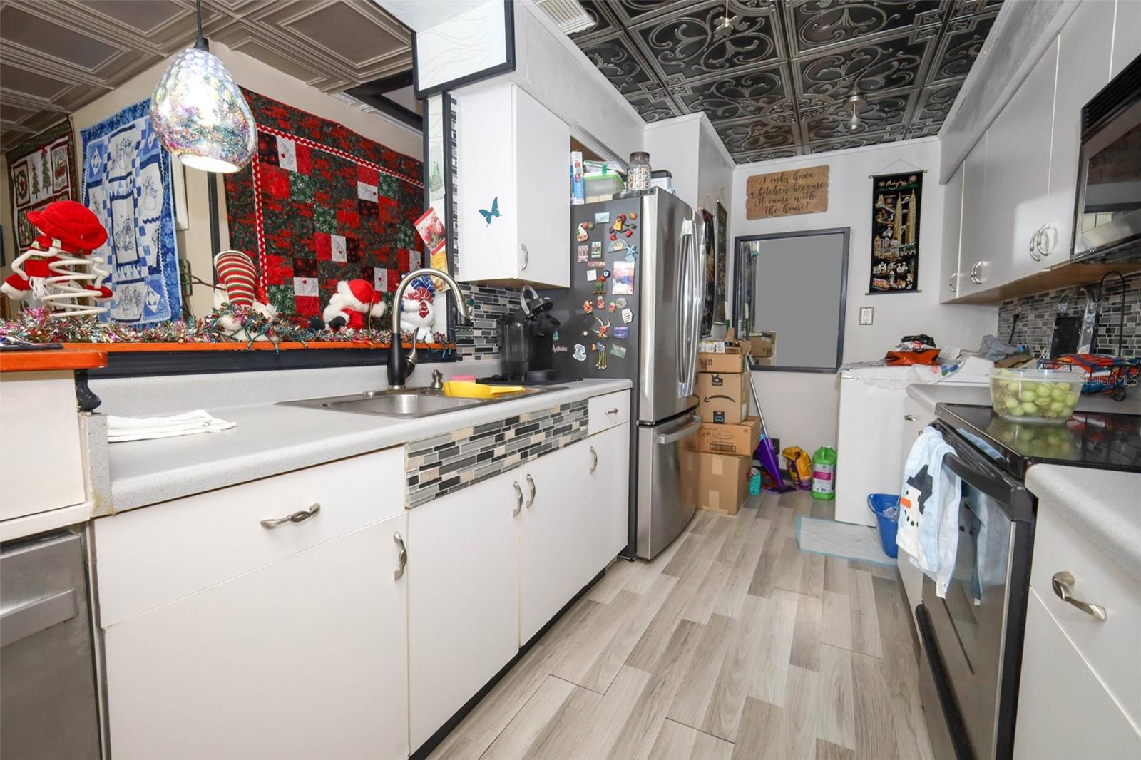 LAKE WAYMAN HEIGHTS - Residential