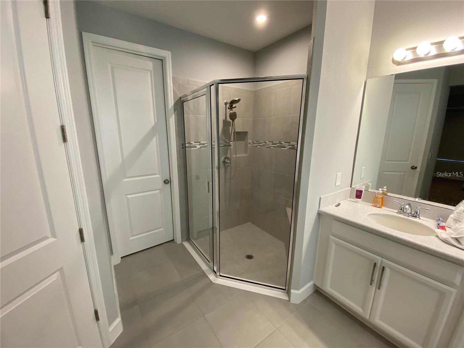 BELLALAGO PH 5J SECTION 2 - Residential