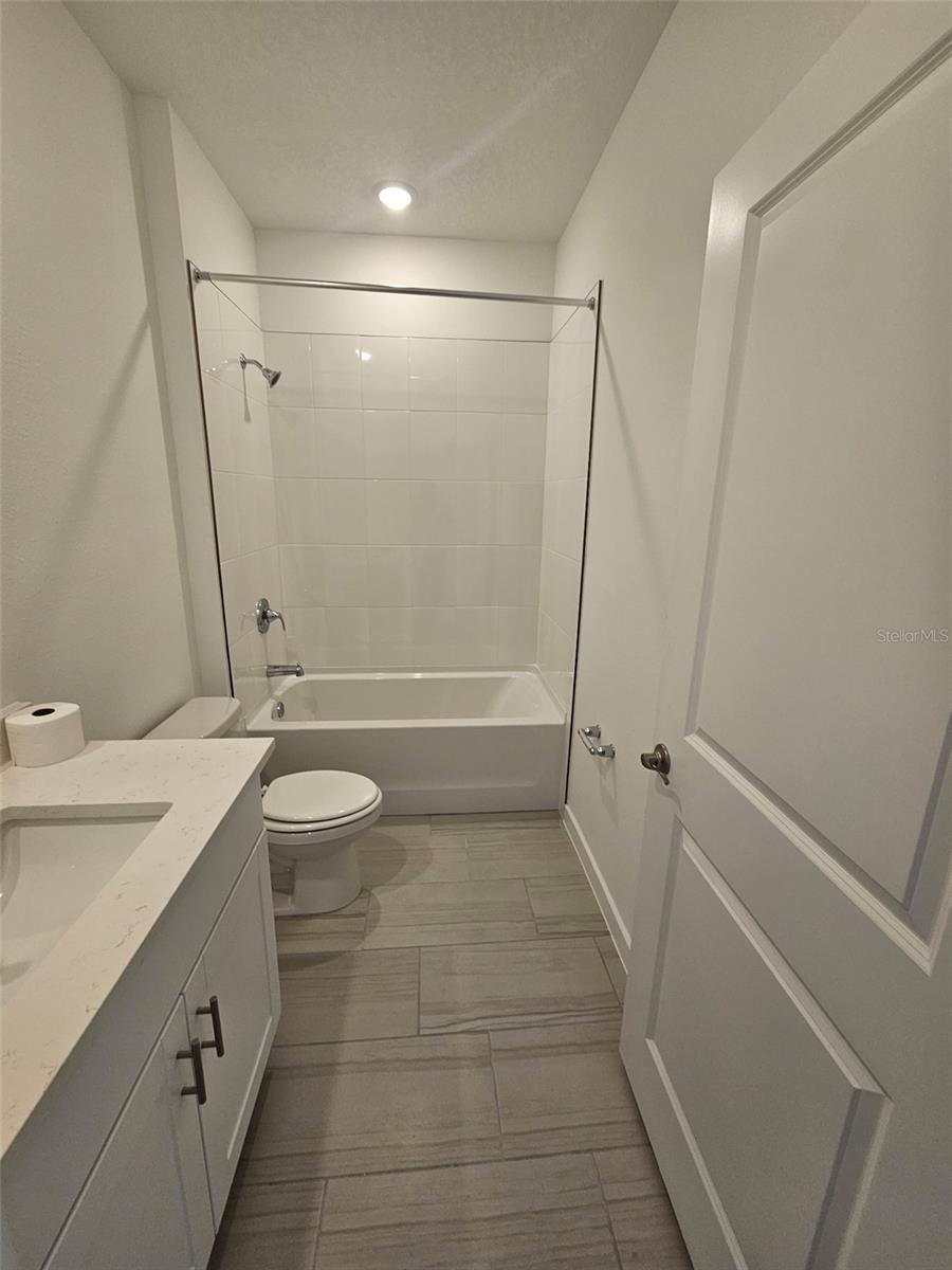 COLBERT LANDINGS - Residential Lease