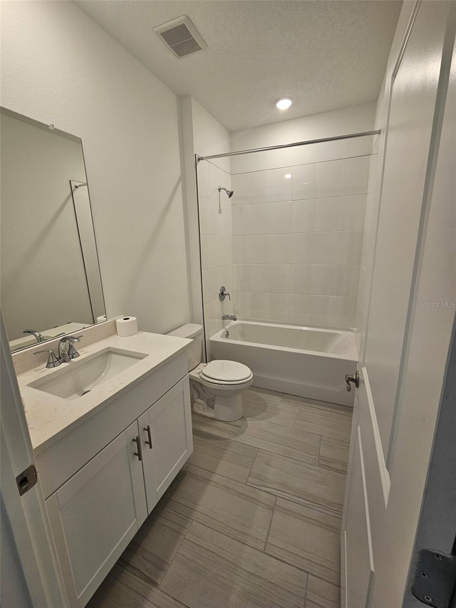 COLBERT LANDINGS - Residential Lease