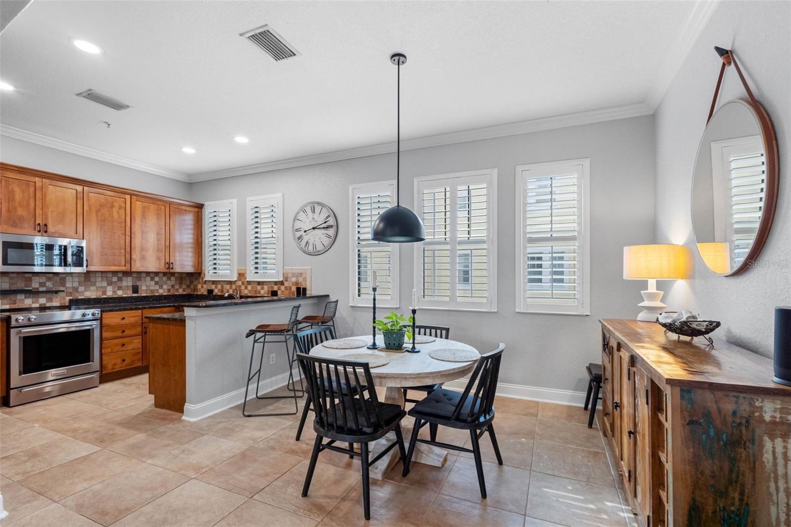 WESTSHORE YACHT CLUB TWNHMS - Residential