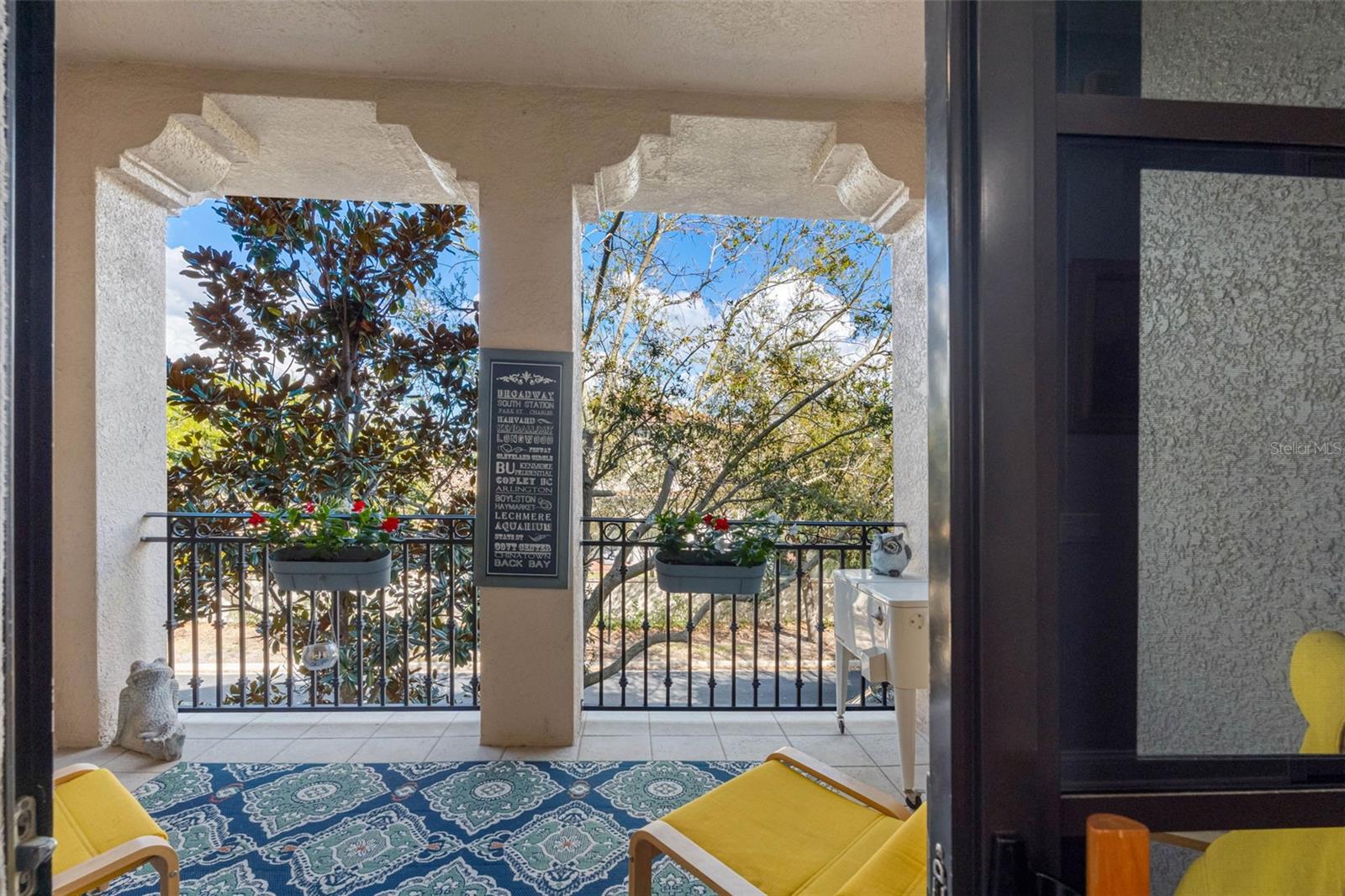 WESTSHORE YACHT CLUB TWNHMS - Residential