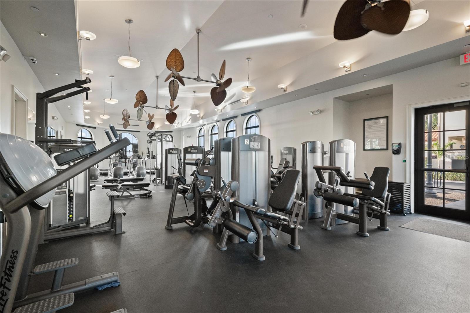 WESTSHORE YACHT CLUB TWNHMS - Residential