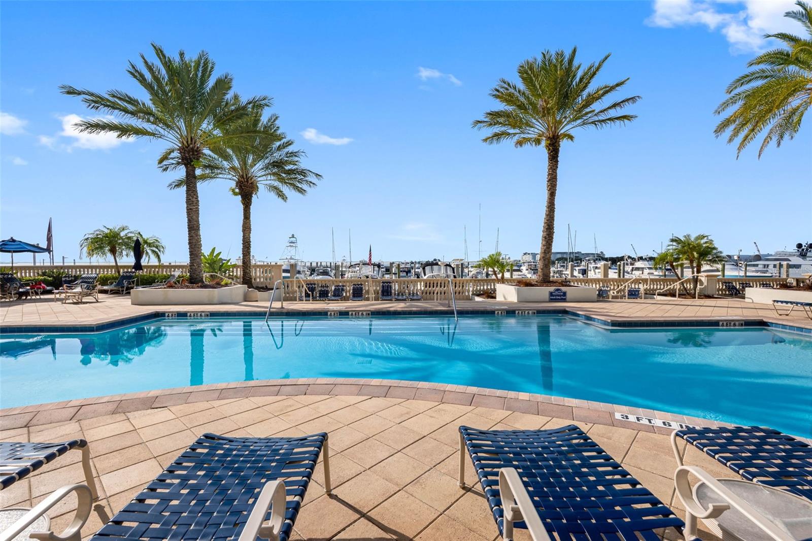 WESTSHORE YACHT CLUB TWNHMS - Residential