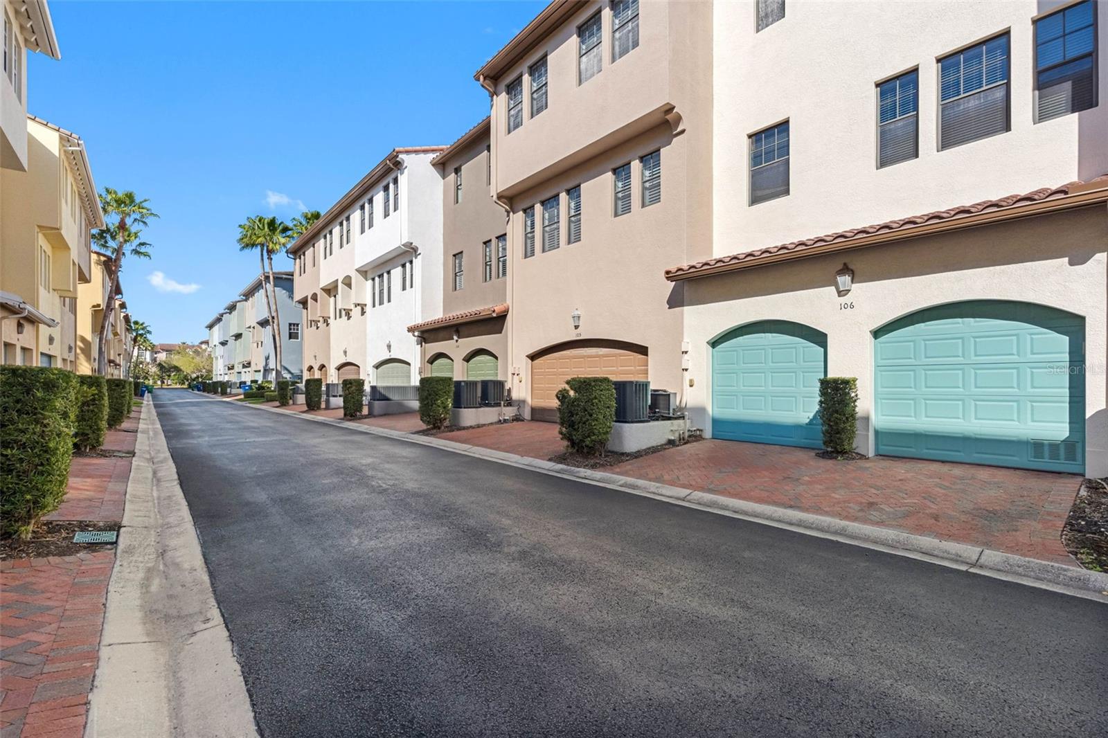 WESTSHORE YACHT CLUB TWNHMS - Residential