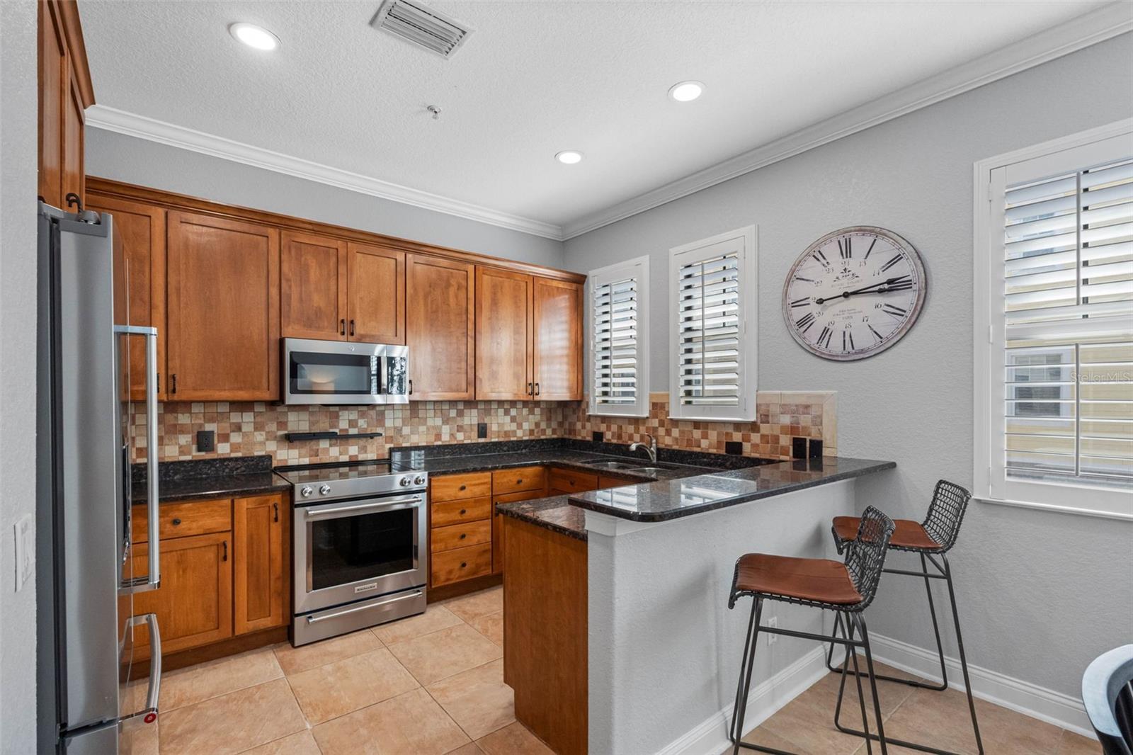 WESTSHORE YACHT CLUB TWNHMS - Residential