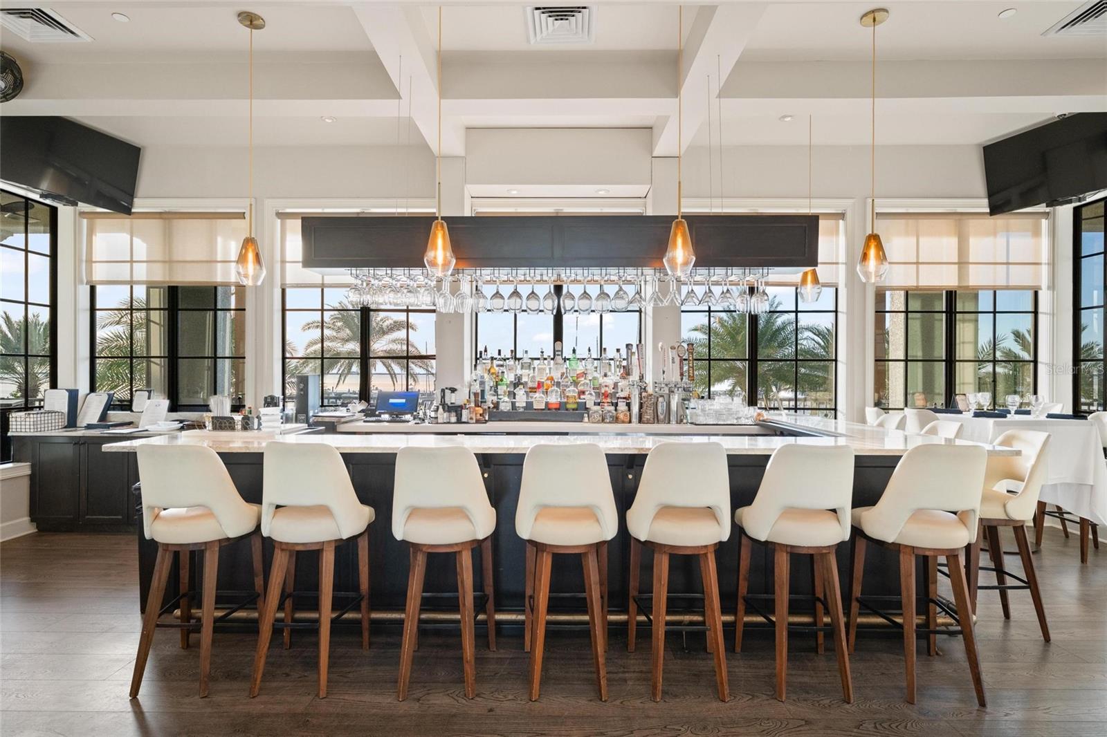 WESTSHORE YACHT CLUB TWNHMS - Residential