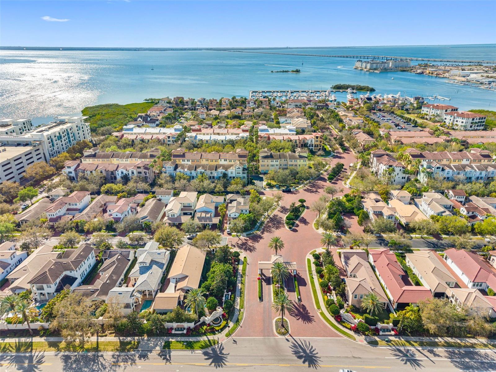 WESTSHORE YACHT CLUB TWNHMS - Residential