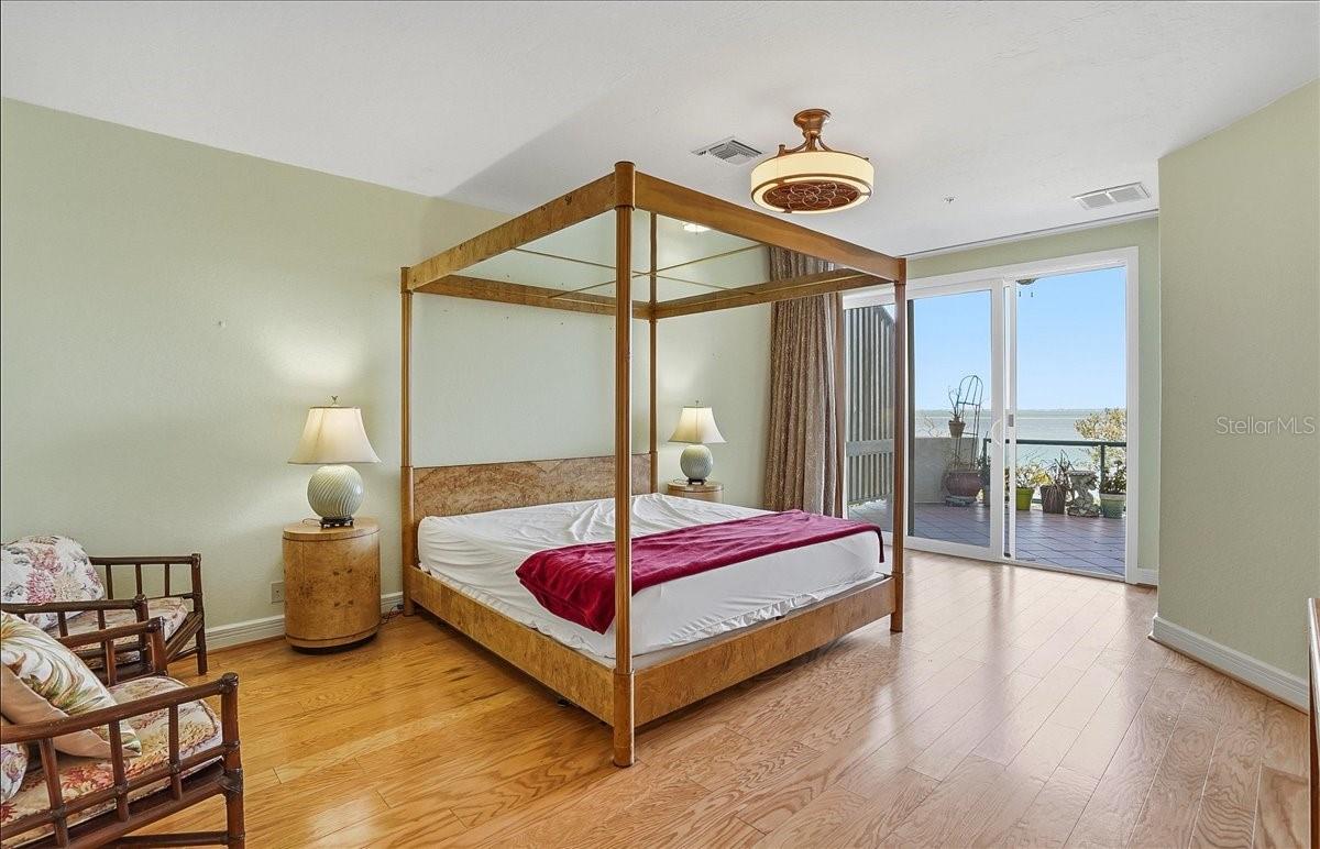 TANGERINE BAY CLUB - Residential