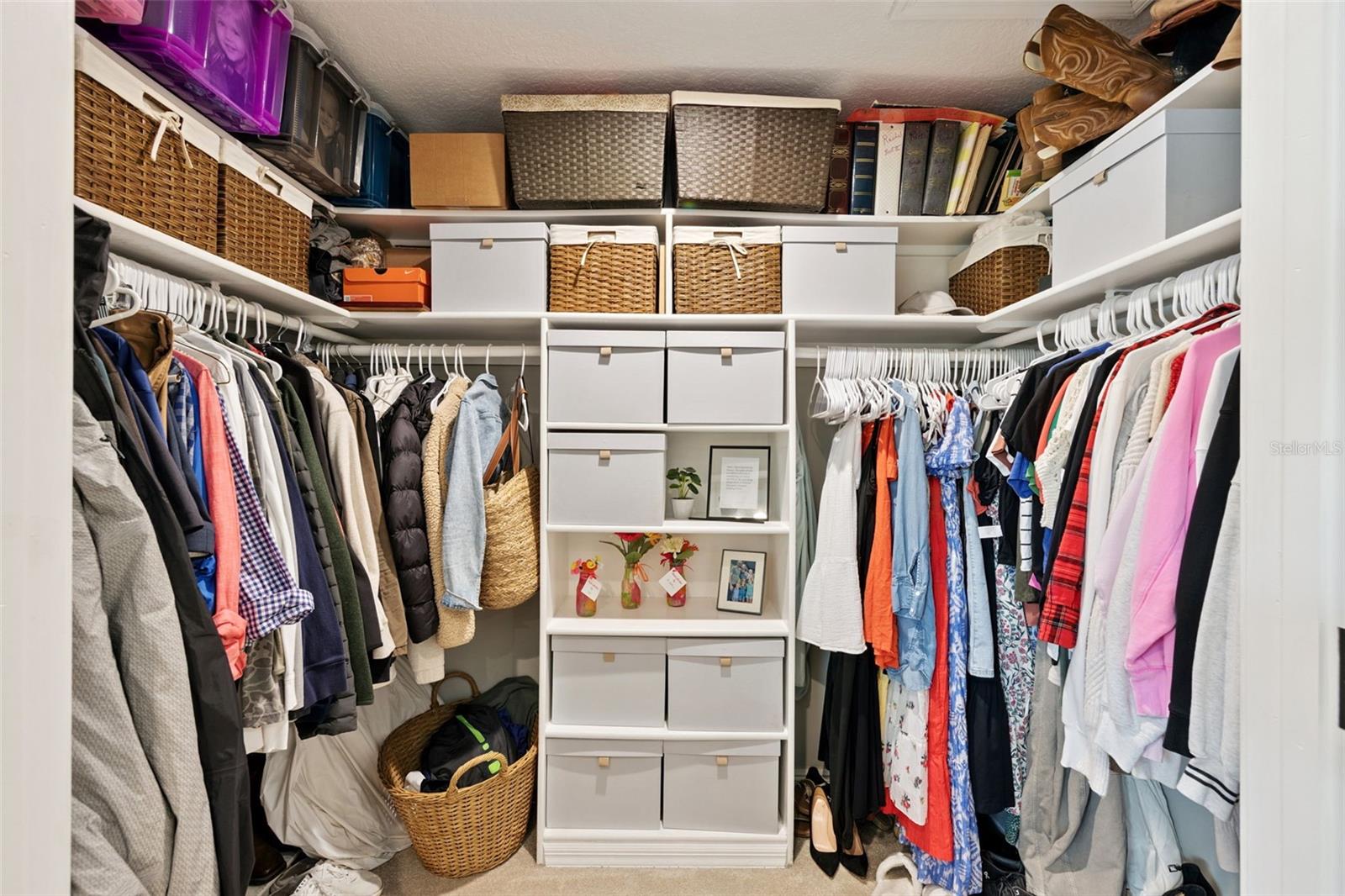 LAKE WAUNATTA WOODS - Residential