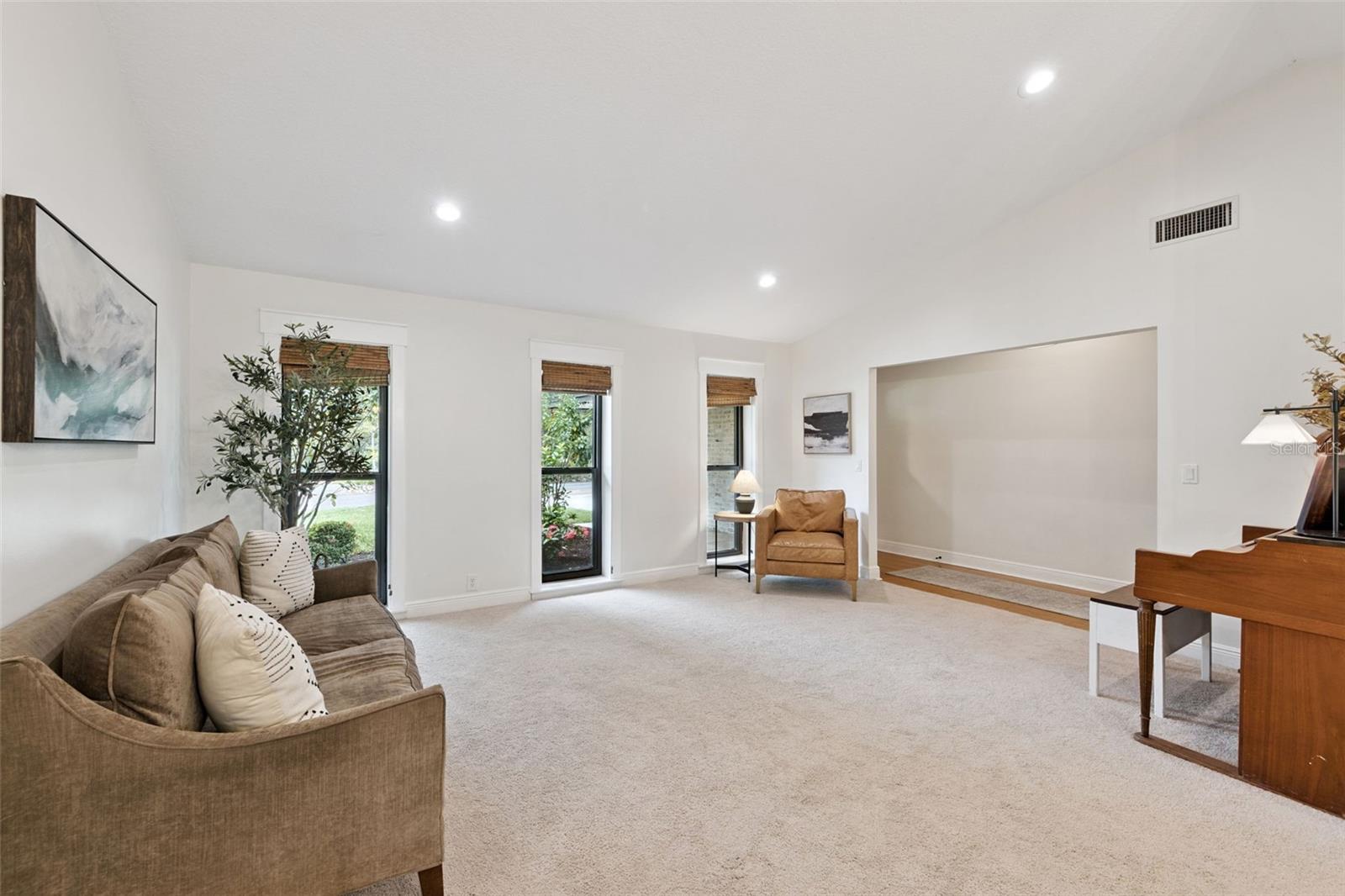 LAKE WAUNATTA WOODS - Residential