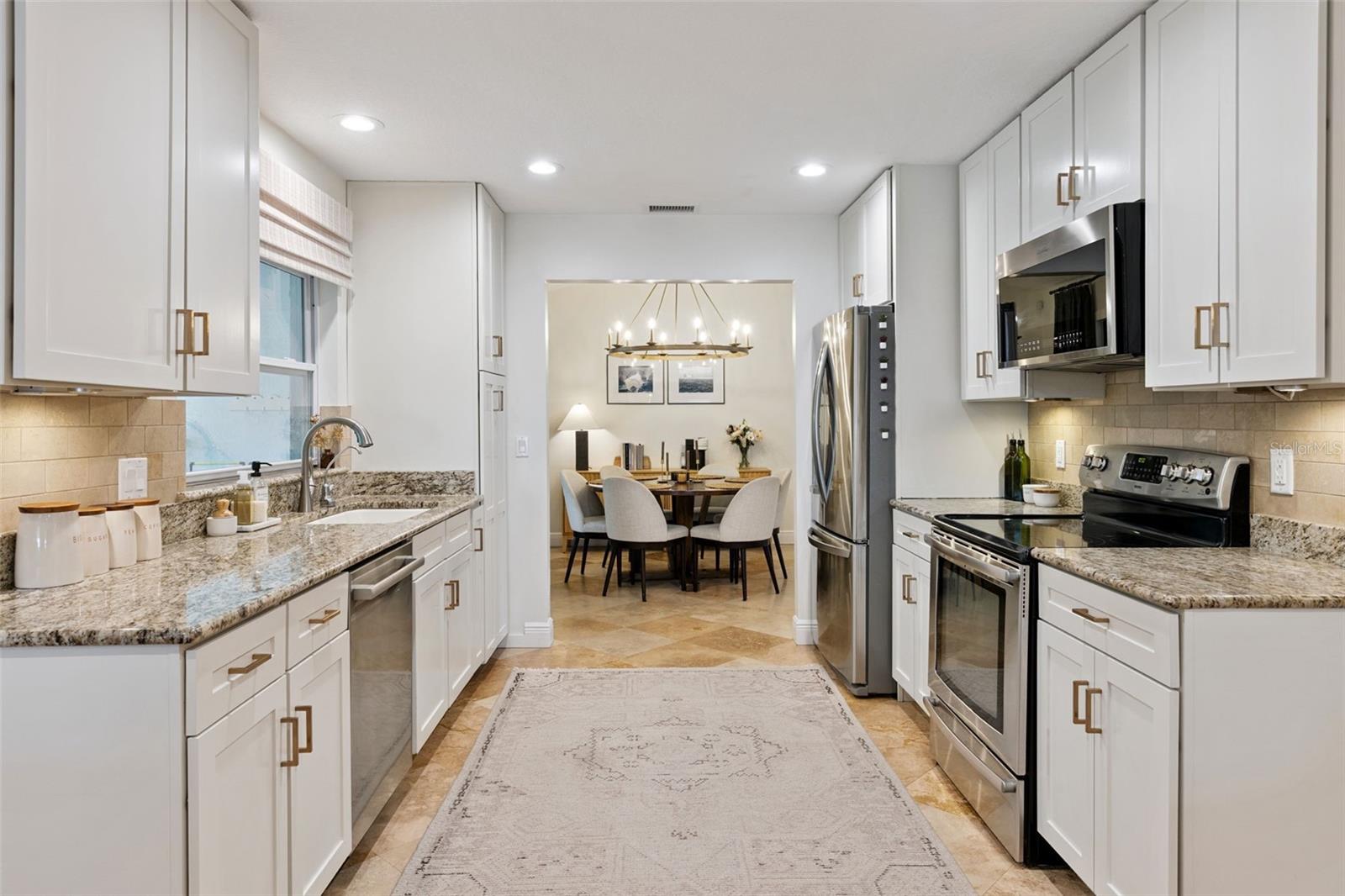 LAKE WAUNATTA WOODS - Residential