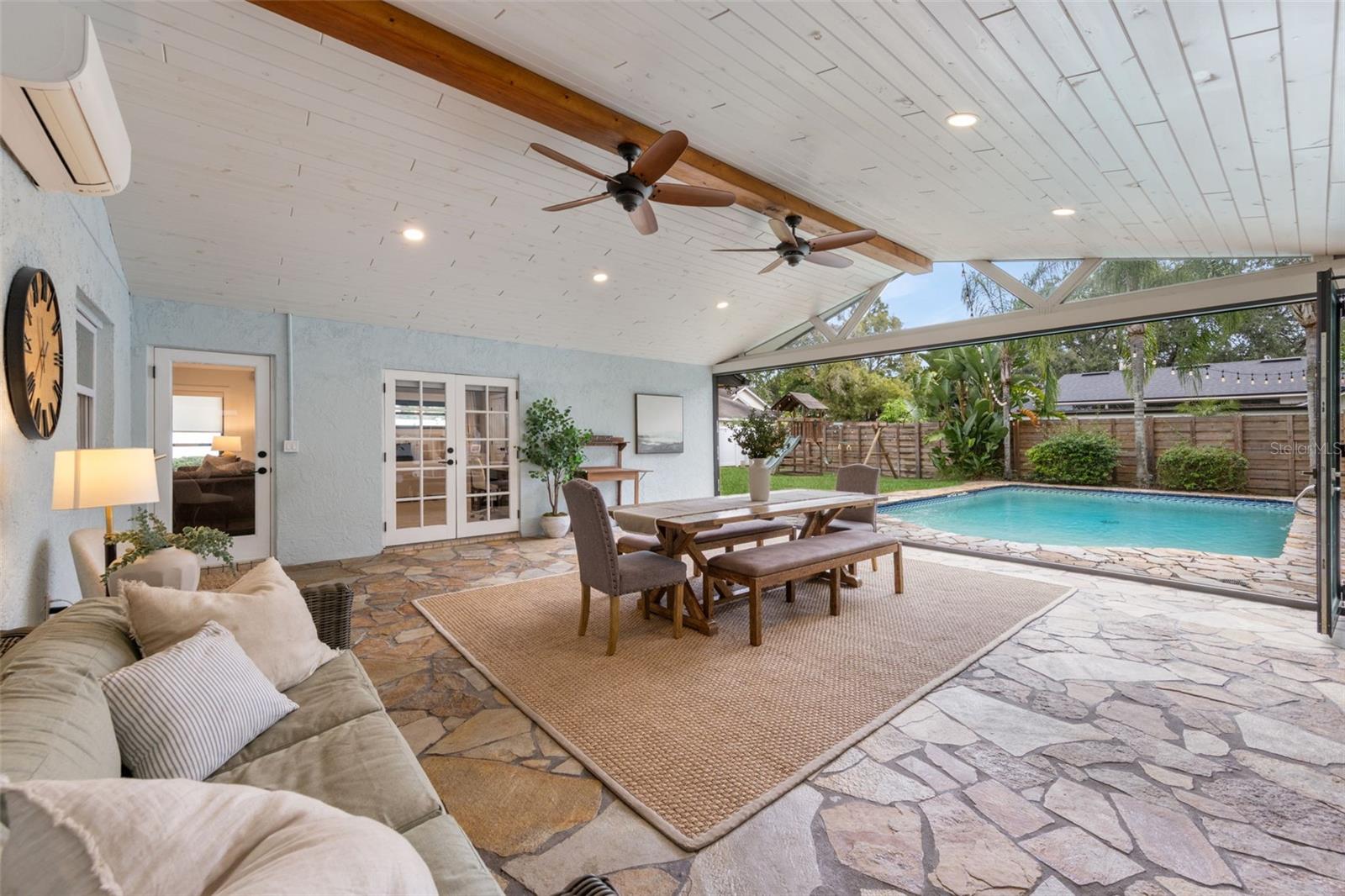 LAKE WAUNATTA WOODS - Residential